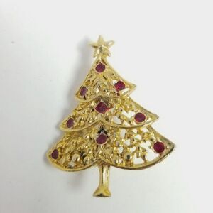 Vintage Christmas Tree with Red Rhinestones, Gold Tone Setting Retro Holiday Pin